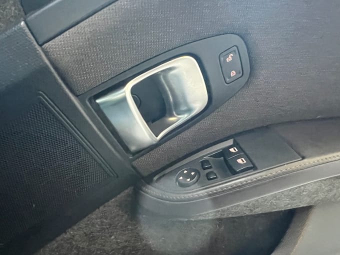 2025 BMW I3