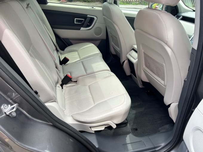 2025 Land Rover Discovery Sport