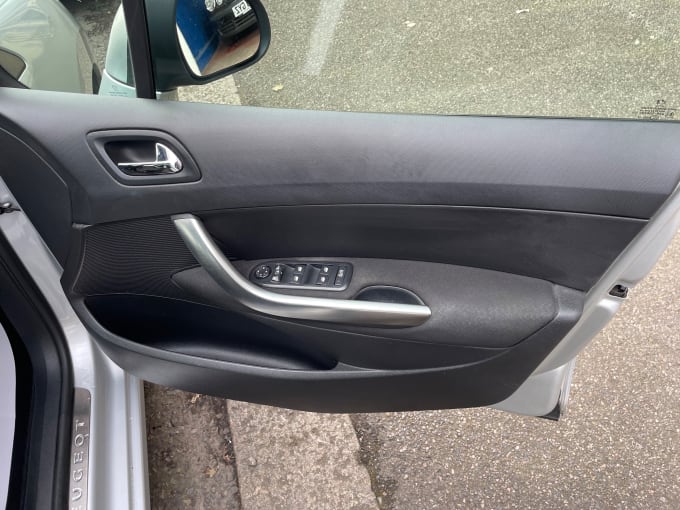 2025 Peugeot 308
