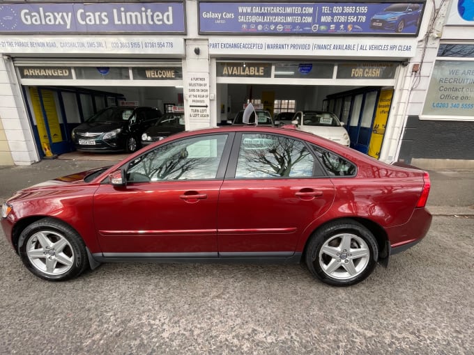 2025 Volvo S40