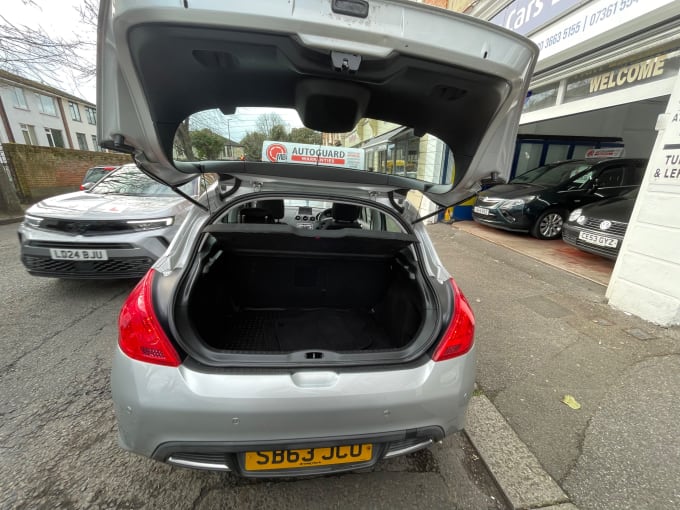 2025 Peugeot 308