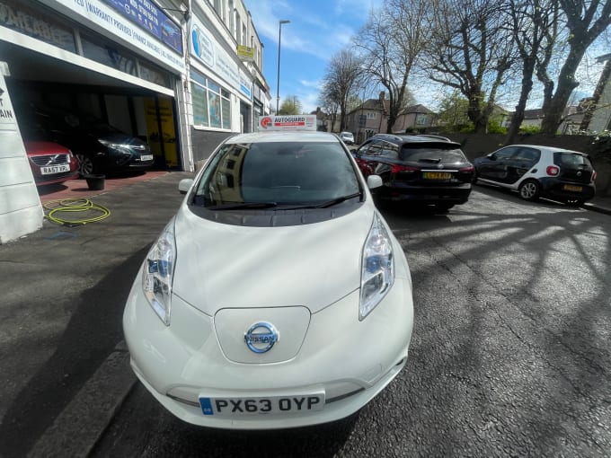 2025 Nissan Leaf
