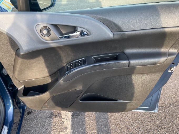 2025 Vauxhall Meriva