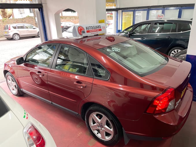 2025 Volvo S40