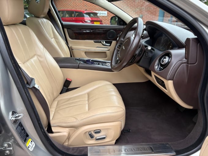 2011 Jaguar Xj