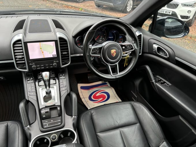 2024 Porsche Cayenne