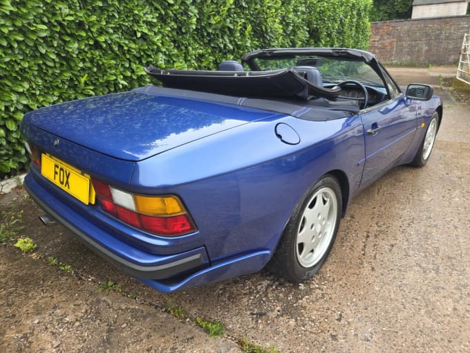 2025 Porsche 944