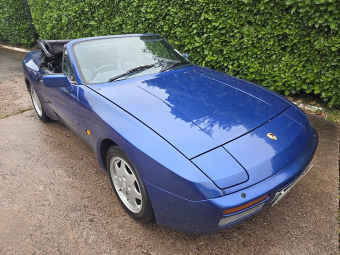2025 Porsche 944