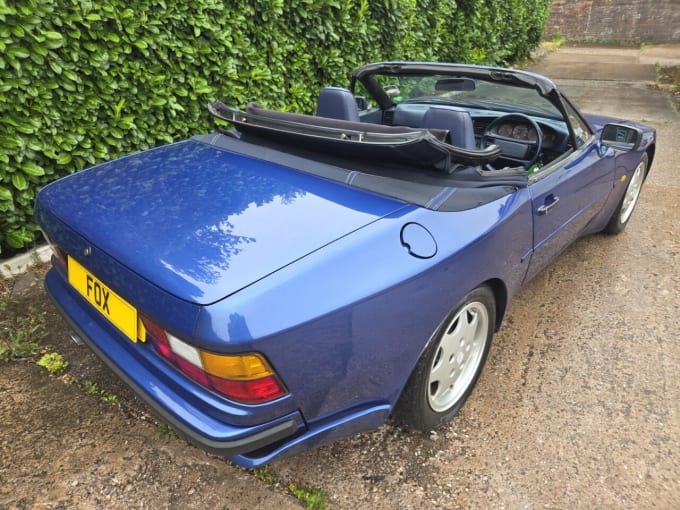 2025 Porsche 944