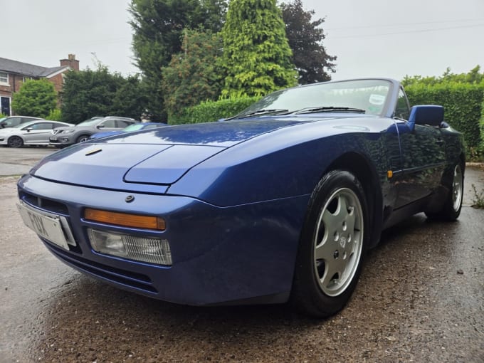 2025 Porsche 944
