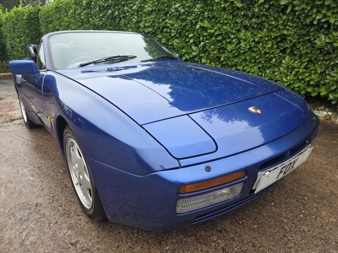 2025 Porsche 944