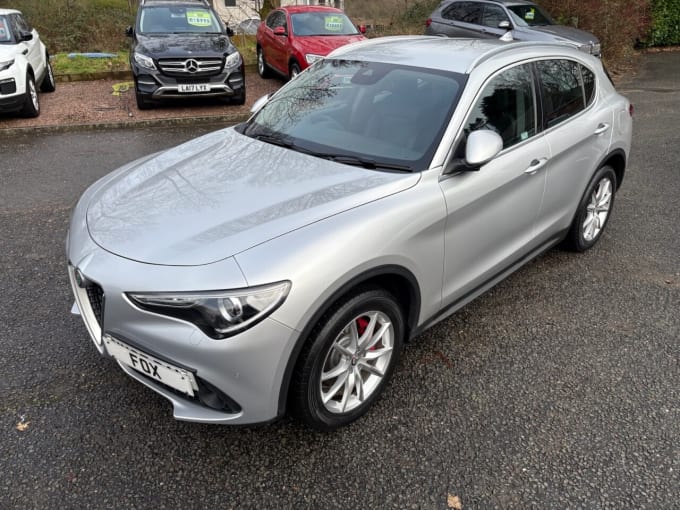 2025 Alfa Romeo Stelvio