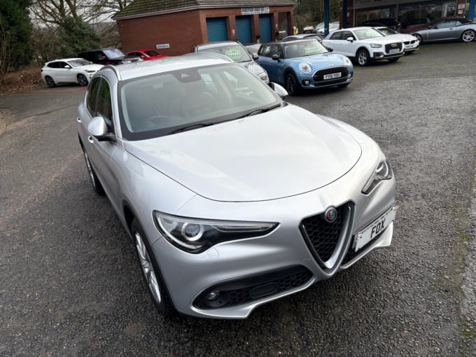 2025 Alfa Romeo Stelvio