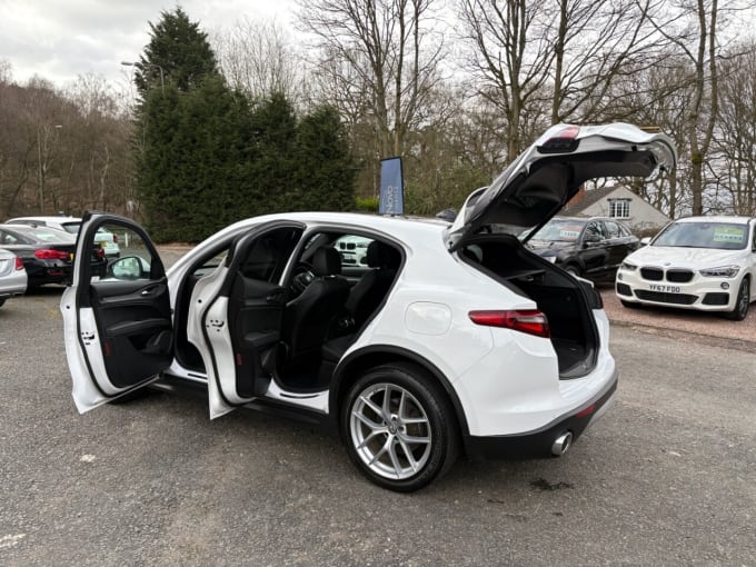 2025 Alfa Romeo Stelvio