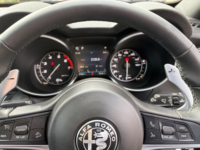 2025 Alfa Romeo Stelvio