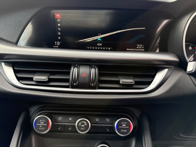 2025 Alfa Romeo Stelvio