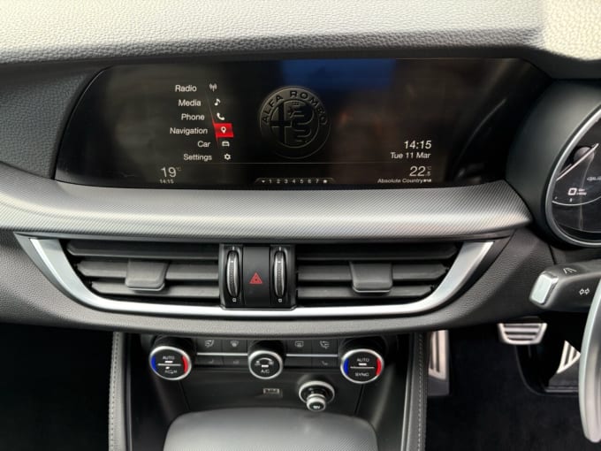 2025 Alfa Romeo Stelvio