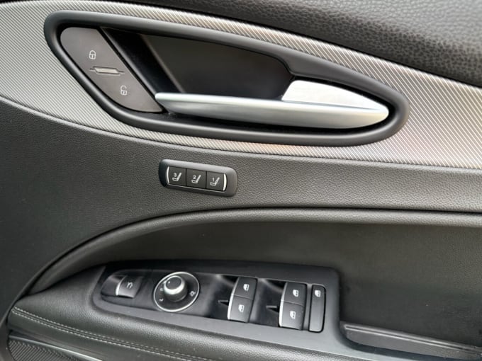 2025 Alfa Romeo Stelvio
