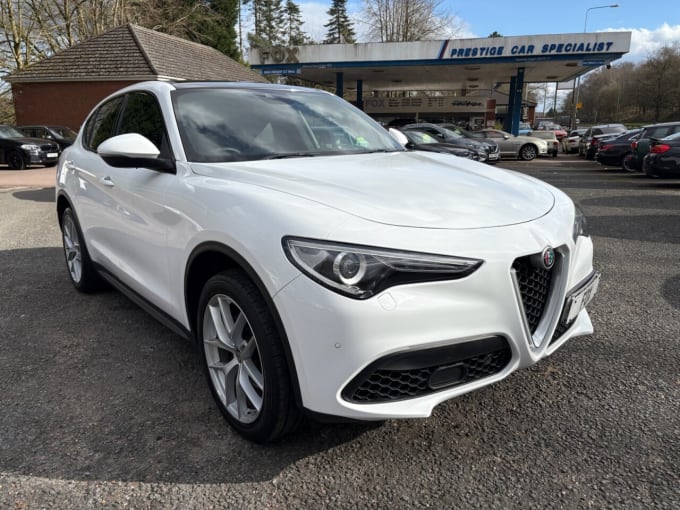 2025 Alfa Romeo Stelvio