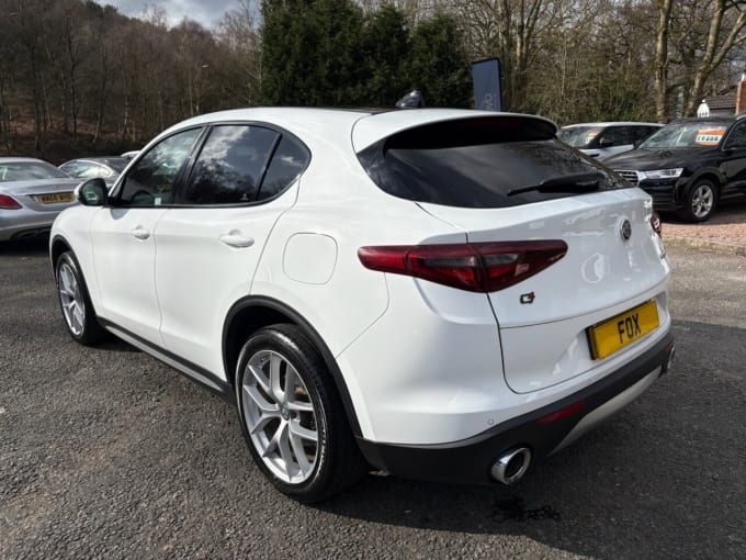 2025 Alfa Romeo Stelvio