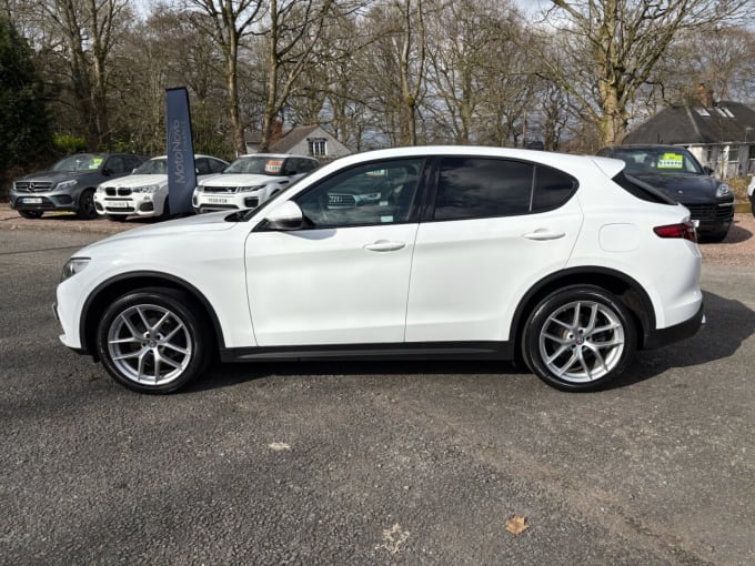 2025 Alfa Romeo Stelvio