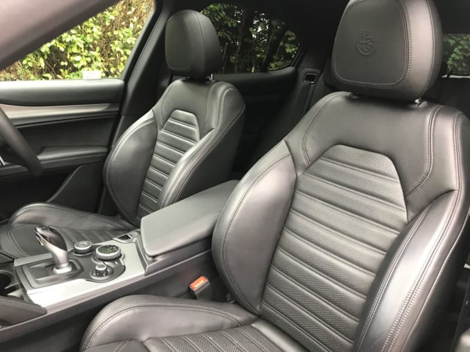 2025 Alfa Romeo Stelvio
