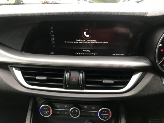 2025 Alfa Romeo Stelvio