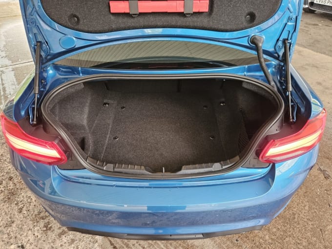 2025 BMW M2