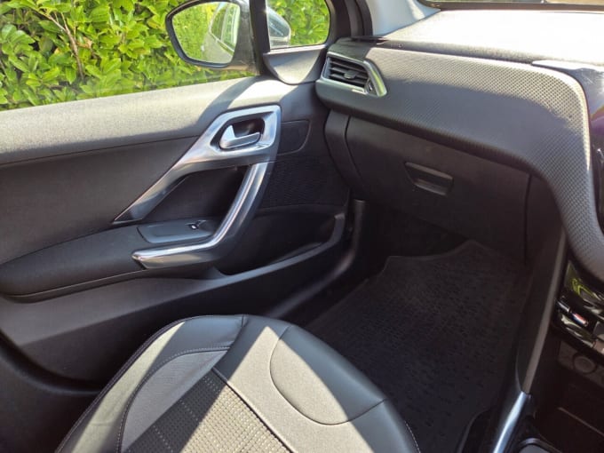 2025 Peugeot 2008