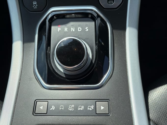 2025 Land Rover Range Rover Evoque