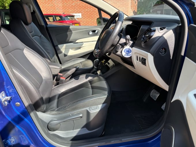 2025 Renault Captur