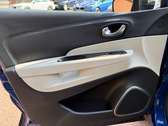 2025 Renault Captur