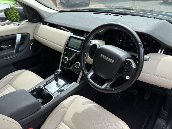 2025 Land Rover Discovery Sport