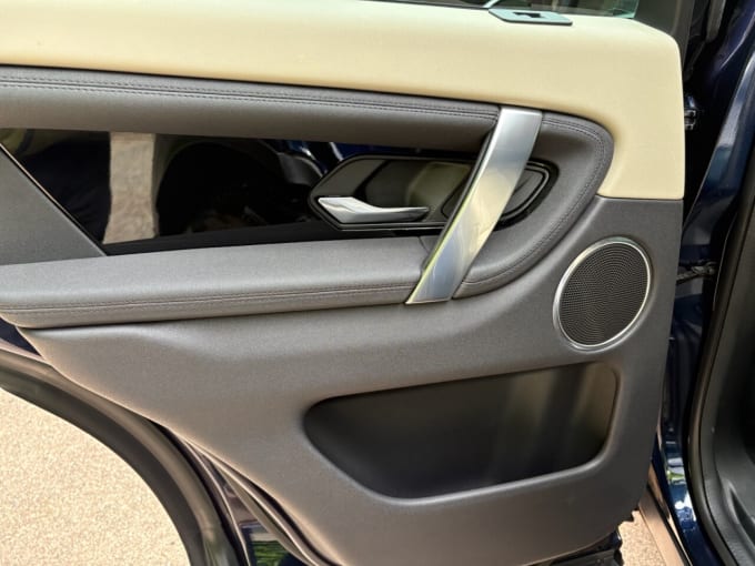 2025 Land Rover Discovery Sport