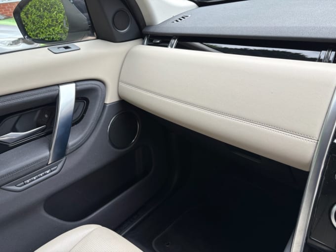 2025 Land Rover Discovery Sport