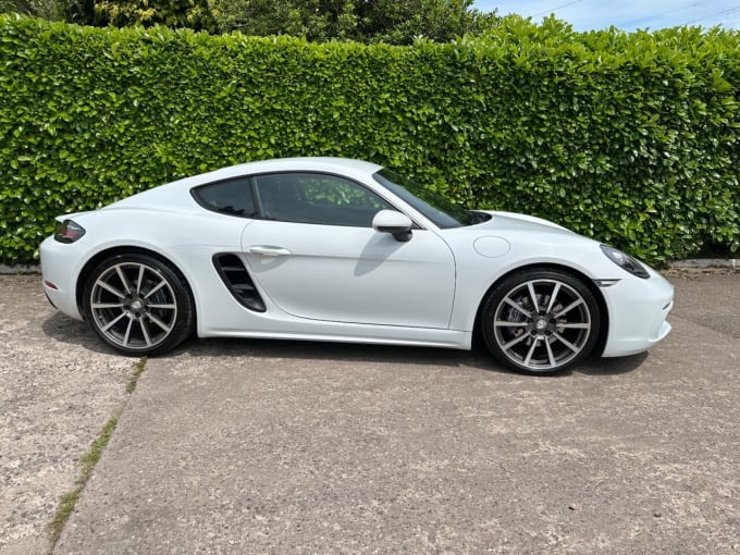 2025 Porsche 718 Cayman