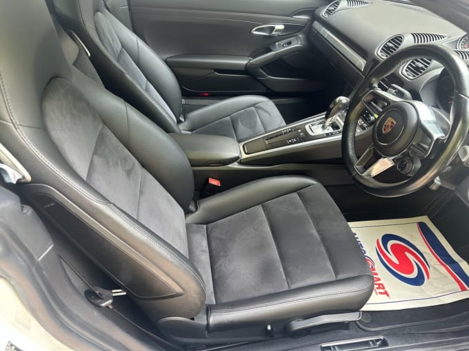 2025 Porsche 718 Cayman