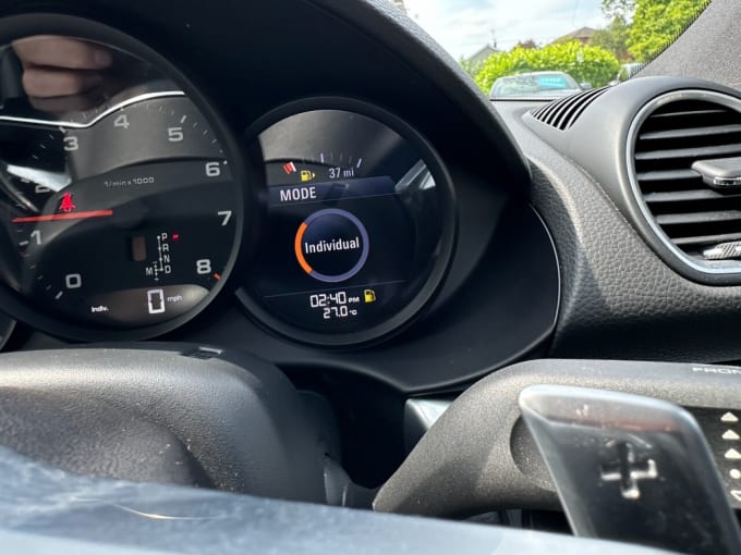 2025 Porsche 718 Cayman