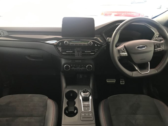 2025 Ford Kuga