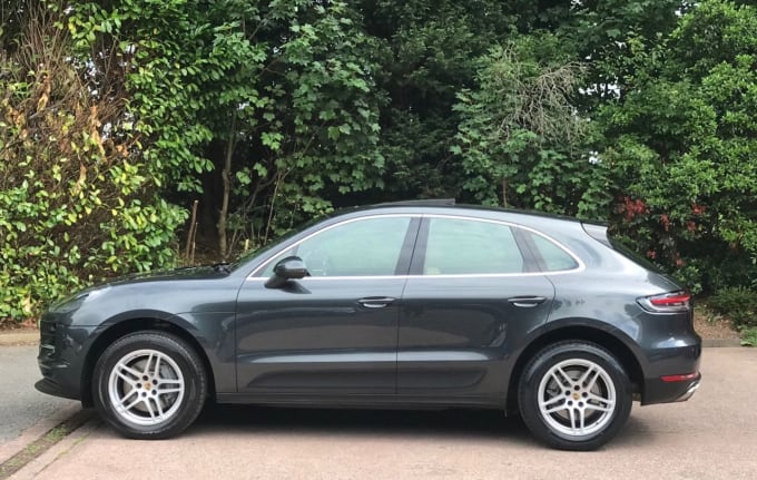 2025 Porsche Macan