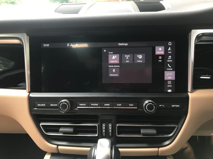 2025 Porsche Macan