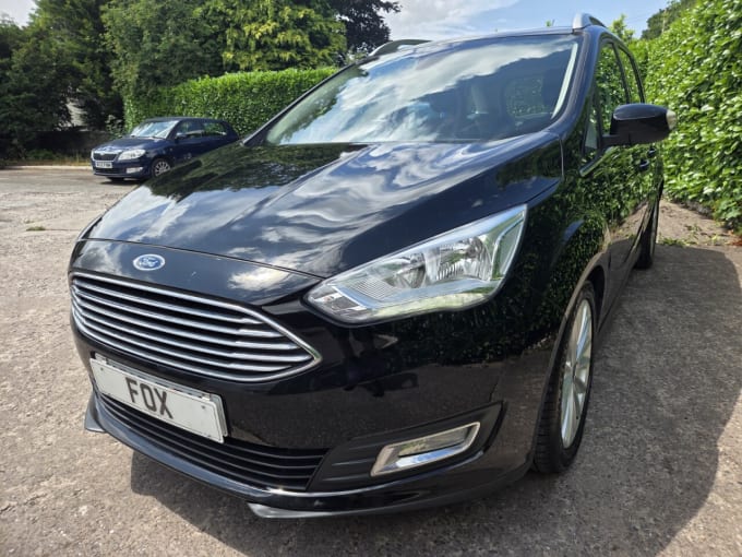 2025 Ford Grand C-max