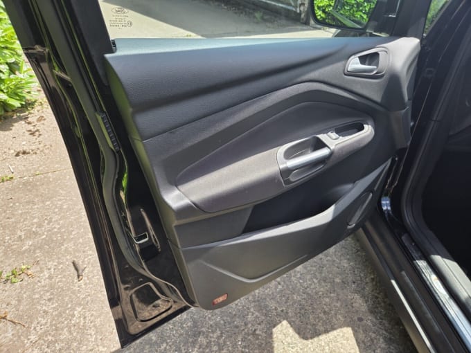 2025 Ford Grand C-max