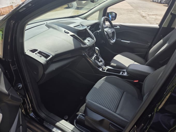 2025 Ford Grand C-max