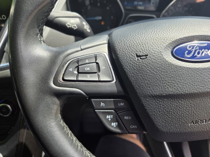 2025 Ford Grand C-max