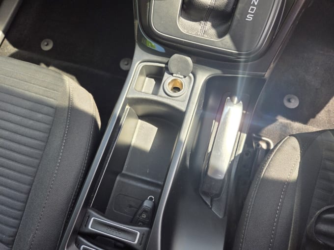 2025 Ford Grand C-max