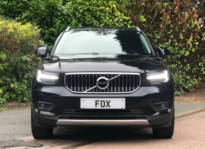 2025 Volvo Xc40