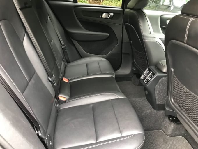 2025 Volvo Xc40