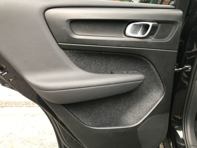 2025 Volvo Xc40