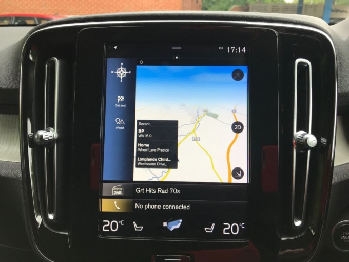 2025 Volvo Xc40